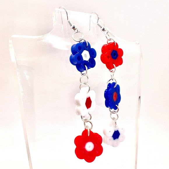USA Flower Earrings - 4th of July Earrings - American Earrings - Patriotic Earri - Picture 5 of 8